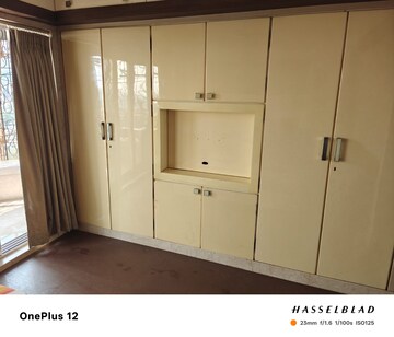 Bathroom in 1 BHK Apartment at Thane East – for Rent