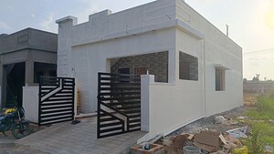 Living Room in 1 BHK Independent House at Bathlapalli – for Sale