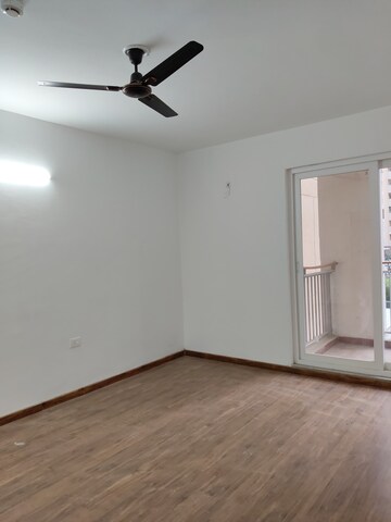 Bedroom in 3.5 BHK Apartment at Rishita Manhattan, Gomti Nagar – for Rent