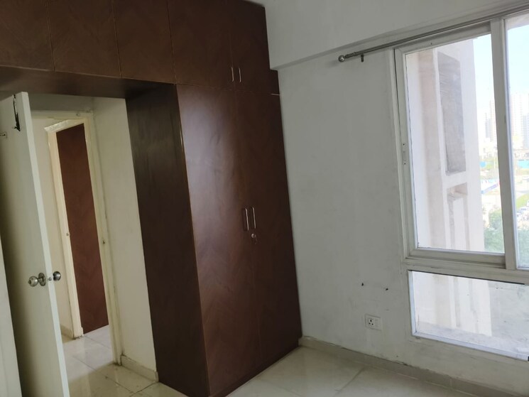 Room, signature-global-the-millennia 2 Bedroom 1050 Sq.Ft. Apartment In Sector 37d Gurgaon 8472488