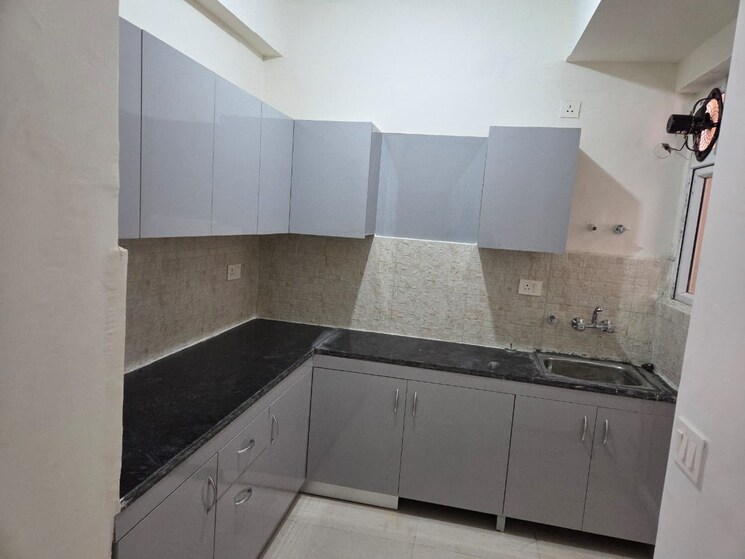 Kitchen, signature-global-the-millennia 2 Bedroom 1050 Sq.Ft. Apartment In Sector 37d Gurgaon 8472488