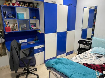 Master Bedroom in 3 BHK Apartment at K Raheja Vistas, Andheri East – for Rent