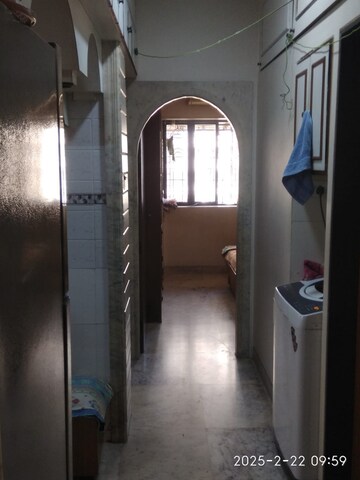 Furnished Amenities in 2 BHK Apartment at Triveni CHS Andheri, Andheri West – for Rent