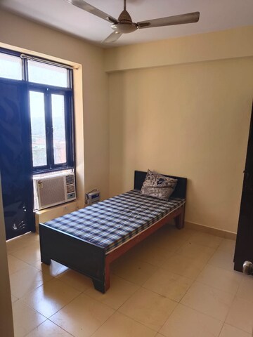 Bedroom in 2 BHK Apartment at Apex Our Homes, Sector 37c – for Rent