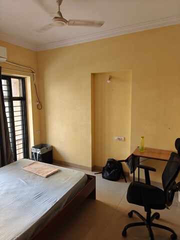 Master Bedroom in 1 BHK Apartment at K Raheja Heights, Malad East – for Rent