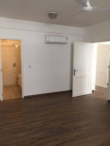 Master Bedroom in 4 BHK Builder Floor at Hauz Khas Enclave – for Rent