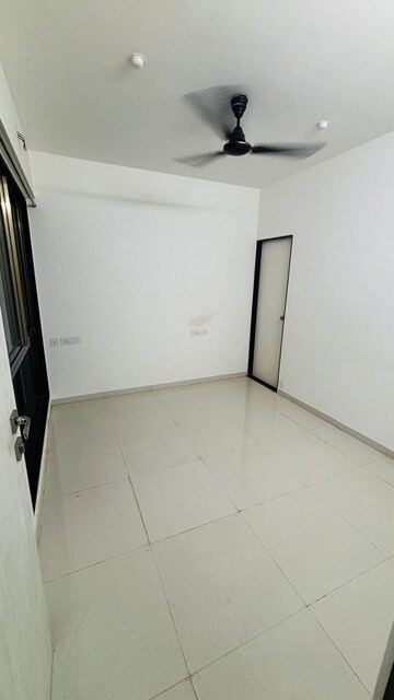 Room in 1 BHK Apartment at Chandak Nishchay, Borivali East – for Rent