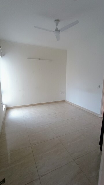 Master Bedroom in 2 BHK Apartment at Gaur City 7th Avenue, Sector 4, Greater Noida – for Rent