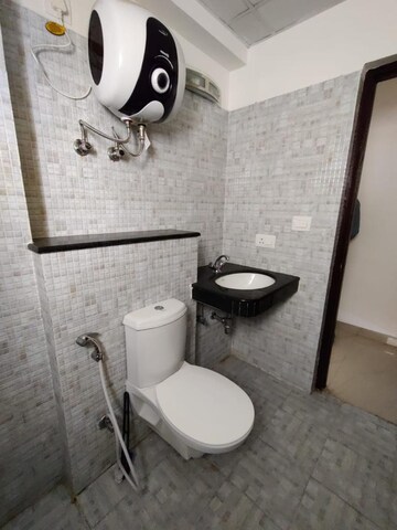 Bathroom in 3.5 BHK Apartment at BBD Green City Sun Breeze Apartments, Gomti Nagar – for Rent