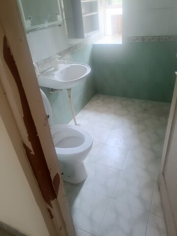 Bathroom in 3 BHK Apartment at Varun Enclave, Sector 28 – for Rent