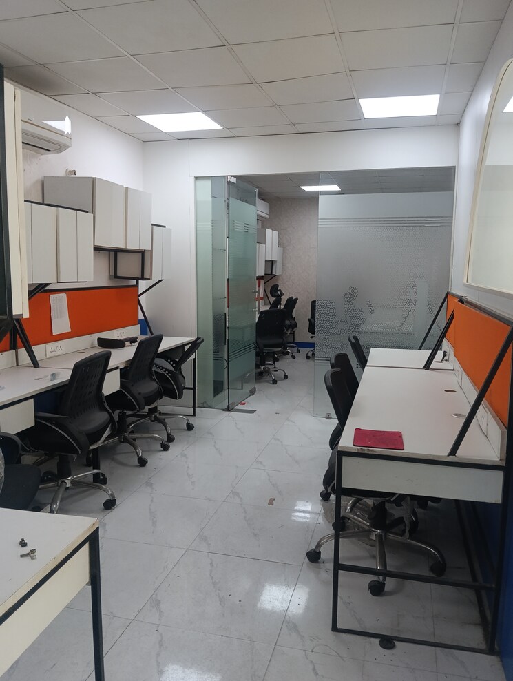 undefined, sector 6 Commercial Office Space in IT/SEZ 1500 Sq.Ft. In Sector 6 Noida 8472952
