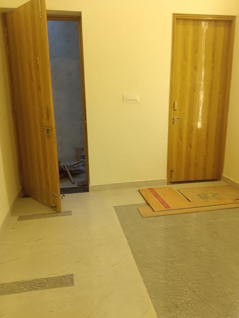 Room, ganga nagar 3 Bedroom 117 Sq.Yd. Independent House In Ganga Nagar Meerut 8472964