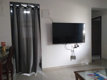 Room in 1.5 BHK Apartment at New Ambivali, Andheri West – for Rent