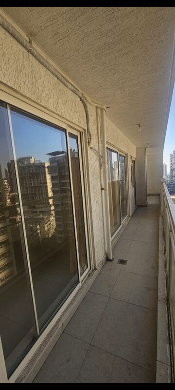 2 BHK Apartment – Map Location View at Lodha Vista, Lower Parel - for Rent