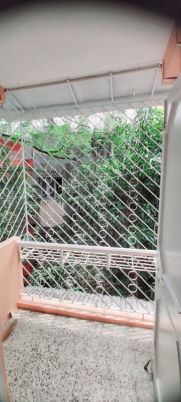 Balcony in 1 BHK Apartment at Model Colony – for Rent