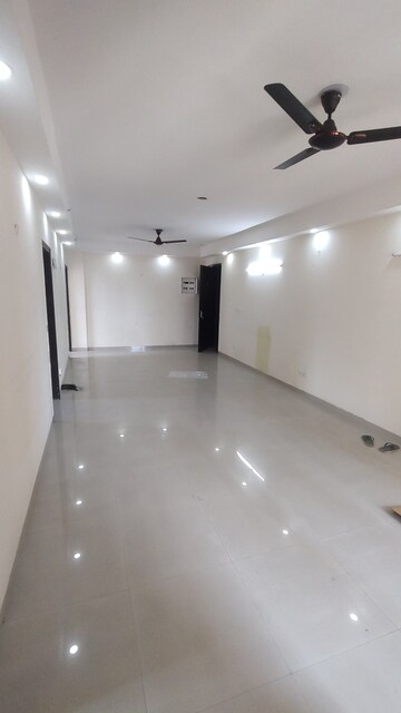 Master Bedroom in 2.5 BHK Apartment at Logix Blossom County, Sector 137 – for Rent