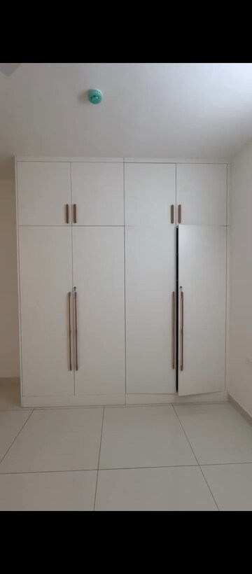 Master Bedroom in 3.5 BHK Apartment at Prestige Tranquil, Kokapet – for Rent
