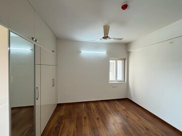 Room in 3 BHK Apartment at Poulomi Avante, Kokapet – for Rent