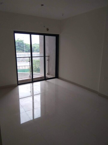 Master Bedroom in 2.5 BHK Apartment at Hubtown Hillcrest JVLR, Andheri East – for Rent