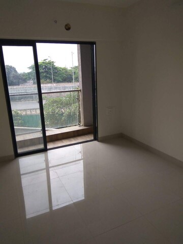 Master Bedroom in 2.5 BHK Apartment at Hubtown Hillcrest JVLR, Andheri East – for Rent