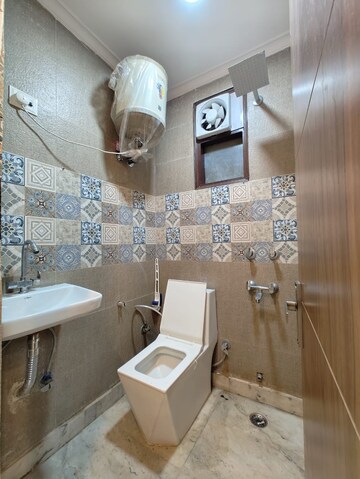 Bathroom in 2 BHK Builder Floor at Govindpuri – for Rent