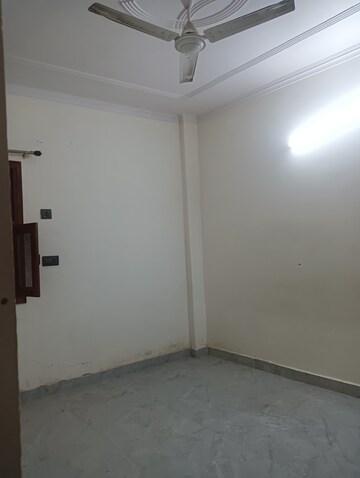 Master Bedroom in 2 BHK Builder Floor at Govindpuri – for Rent