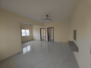 Master Bedroom in 2 BHK Builder Floor at Sampangi Rama Nagar – for Rent