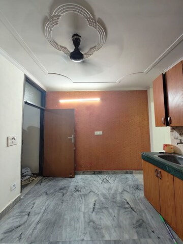 1 BHK Builder Floor For Rent in Govindpuri