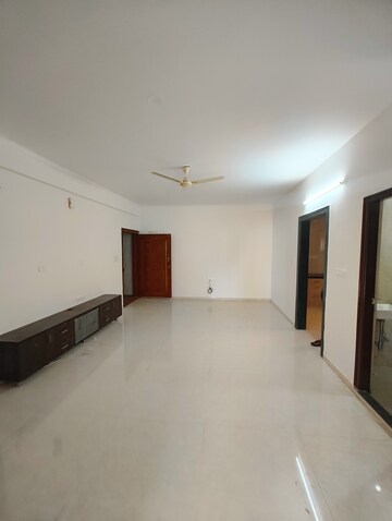 Master Bedroom in 2 BHK Builder Floor at Sindhi Colony Ulsoor, Halasuru – for Rent