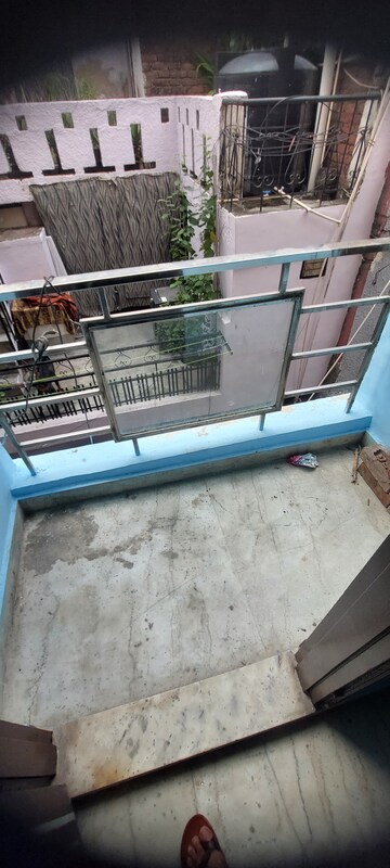 Master Bedroom in 2 BHK Builder Floor at Govindpuri – for Rent