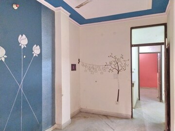 Room in 1 BHK Apartment at Govindpuri – for Rent