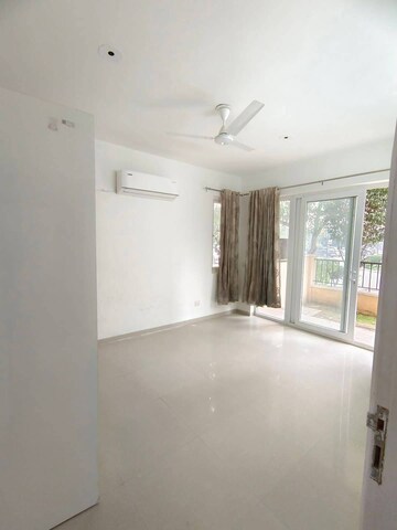 Master Bedroom in 3 BHK Apartment at Emaar MGF Emerald Hills, Sector 65 – for Rent