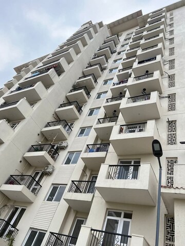 Living Room in 3 BHK Apartment at Emaar Emerald Estate, Sector 65 – for Rent