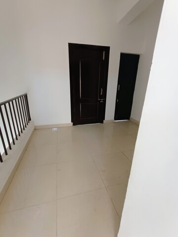 Master Bedroom in 3 BHK Villa at Amrapali Leisure Valley, Tech Zone 4 Greater Noida – for Rent