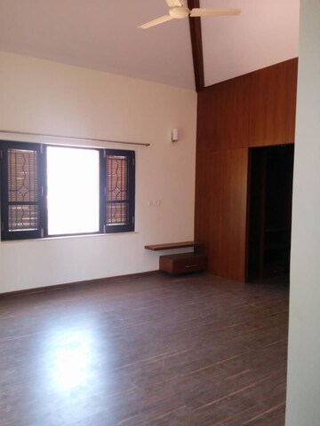 Master Bedroom in 4 BHK Villa at Prestige Oasis, Rajanukunte – for Sale