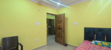Room in 2.5 BHK Apartment at Mayur Vihar Phase 1 – for Rent