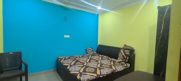 Bedroom in 2.5 BHK Apartment at Mayur Vihar Phase 1 – for Rent