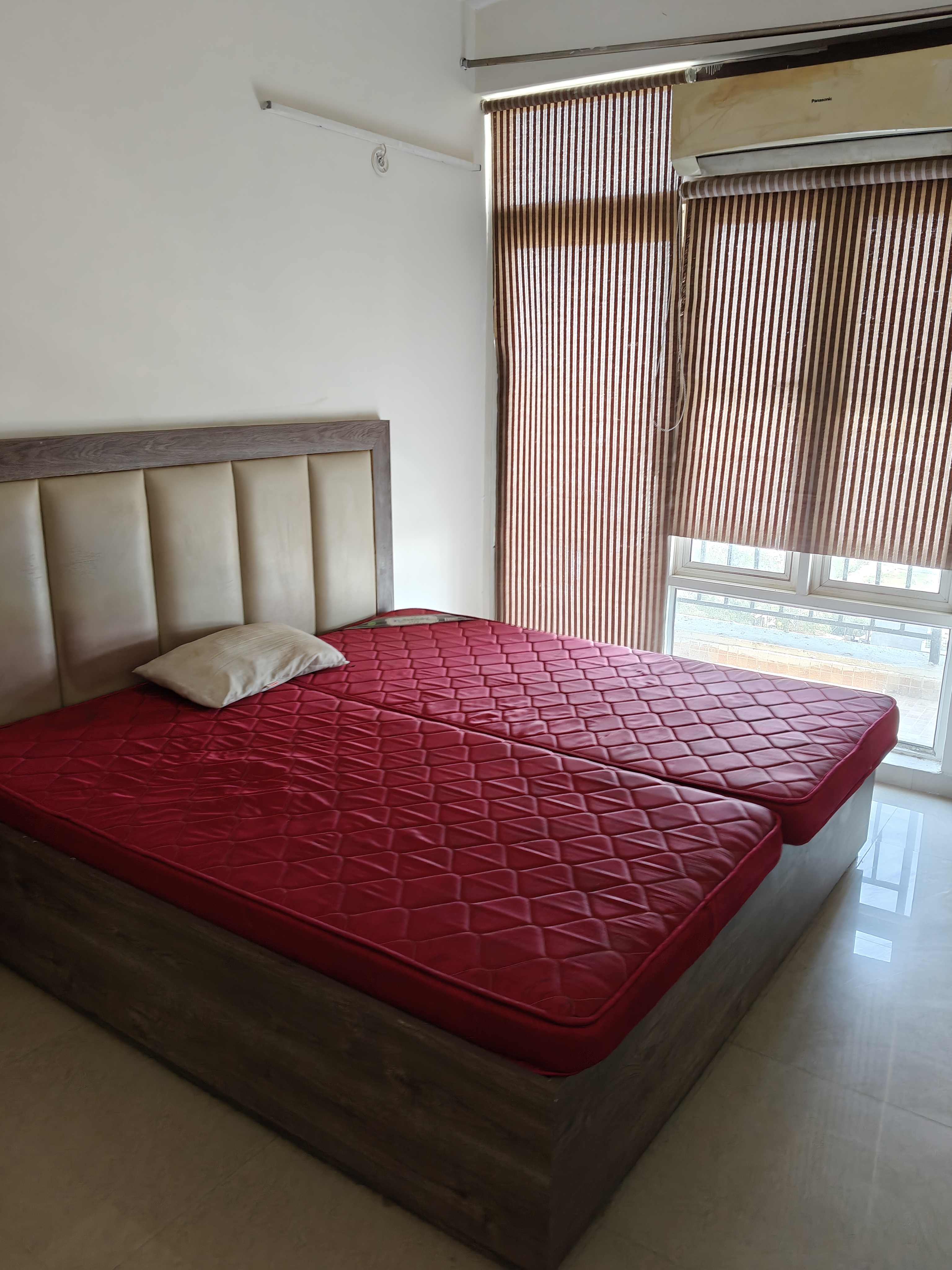 3 BHK Apartment For Sale in Omaxe The Palace