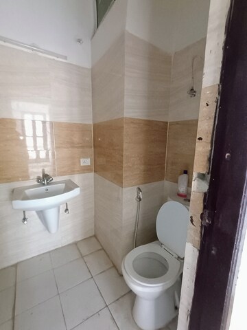 Bathroom in 3 BHK Villa at Amrapali Leisure Valley, Tech Zone 4 Greater Noida – for Rent