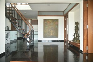 Living Room in 6 BHK Apartment at Everest Height, Chandivali – for Sale