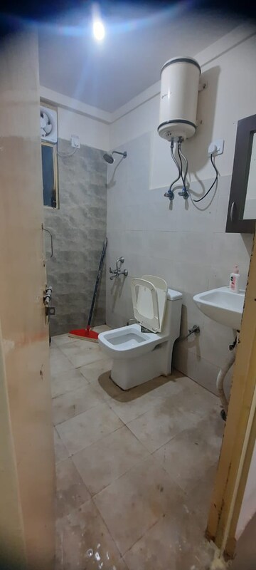 Bathroom in 2 BHK Apartment at Suncity Avenue 102, Sector 102 – for Rent