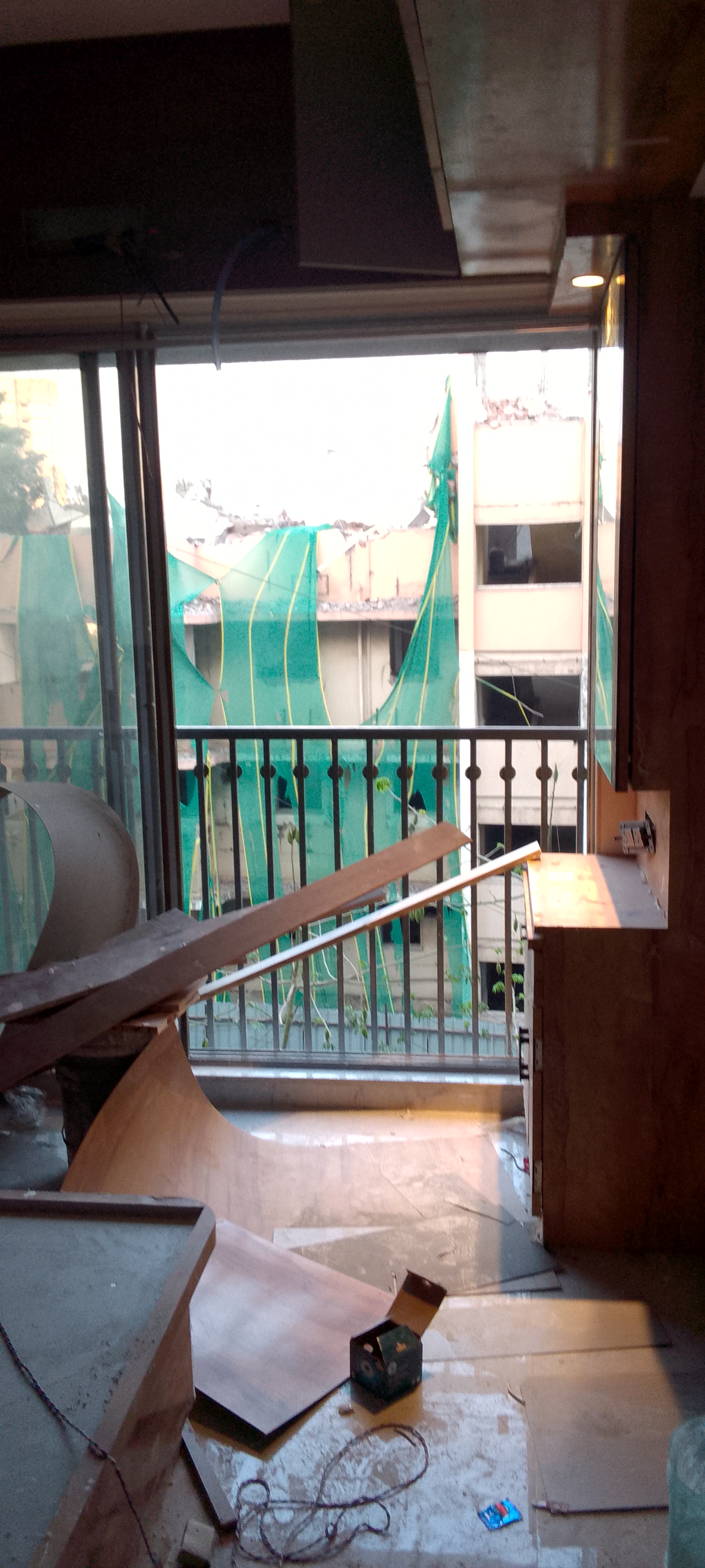 1.5 BHK Apartment For Rent in Satellite Glory