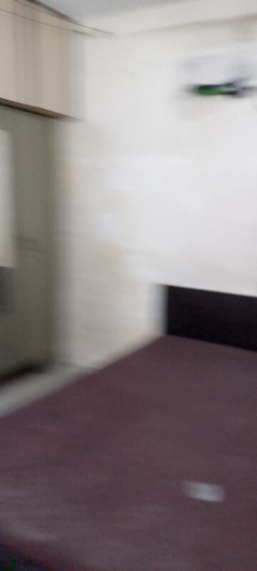 Master Bedroom in 1.5 BHK Apartment at Kanchan - Mrig Apartment, Andheri East – for Rent