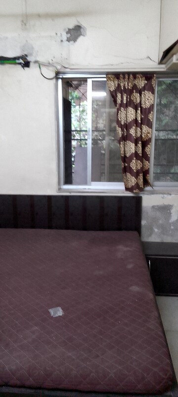 Master Bedroom in 1.5 BHK Apartment at Kanchan - Mrig Apartment, Andheri East – for Rent