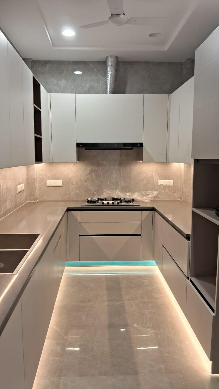 Kitchen, mayur vihar phase 1 2.5 Bedroom 650 Sq.Ft. Builder Floor In Mayur Vihar Phase 1 Delhi 8473662