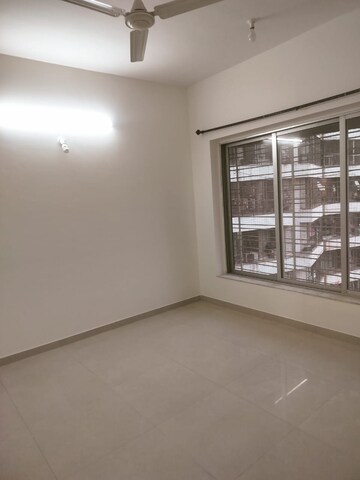 Master Bedroom in 2 BHK Apartment at Kalpataru Hills, Manpada – for Rent