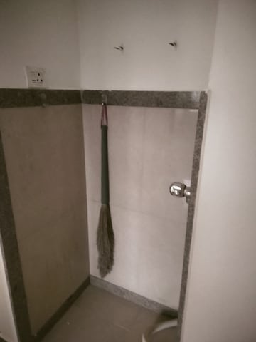 Floor Plan in 2 BHK Apartment at Kalpataru Hills, Manpada – for Rent