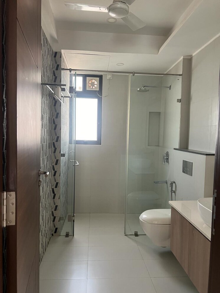 undefined, sector 4 5 Bedroom 502 Sq.Yd. Independent House In Sector 4 Gurgaon 8473696