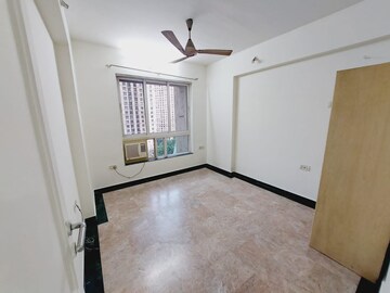 Master Bedroom in 2 BHK Apartment at Hiranandani Meadows, Manpada – for Rent