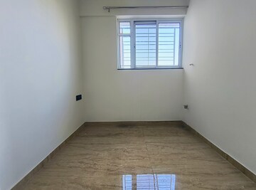 Room in 2.5 BHK Apartment at VTP Cygnus, Kharadi – for Rent
